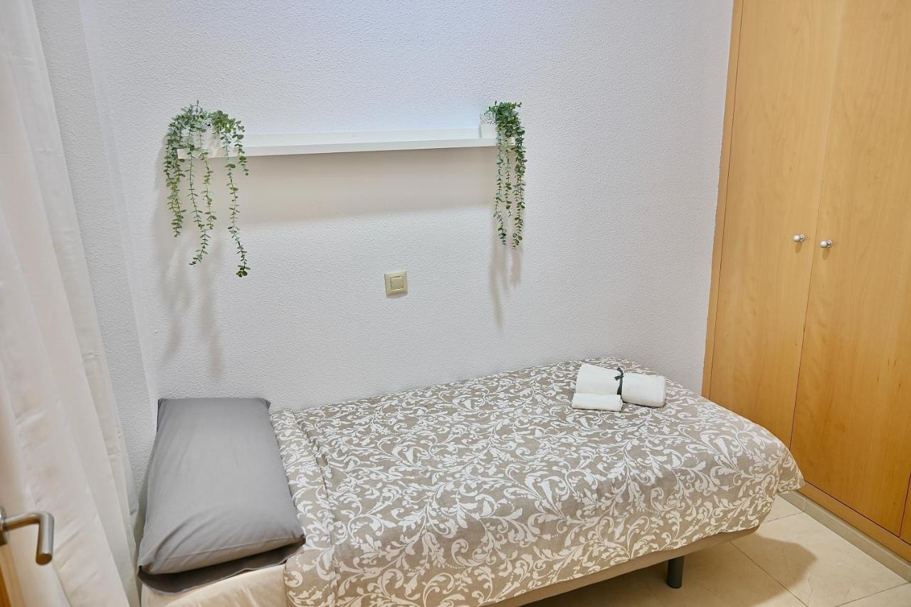 For You Rentals Centrico Apartamento Temporal En La Calle Infanta Inf1A Madrid Exterior foto